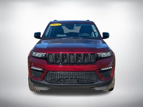 Used 2023 Jeep Grand Cherokee Limited w/ Black Appearance Package image 8