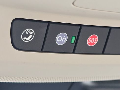 Used 2023 Buick Envision Avenir FWD image 8
