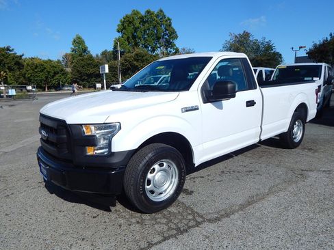 Used 2017 Ford F150 XL w/ Equipment Group 101A Mid RWD image 1