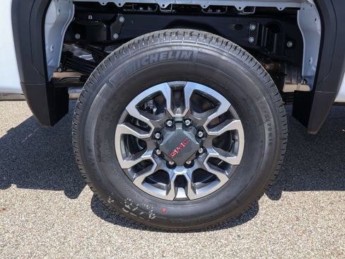 New 2026 GMC Sierra 3500 Pro AWD/4WD image 22