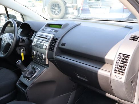 Used 2010 MAZDA MAZDA5 Sport FWD image 9