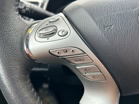 Used 2017 Nissan Murano Platinum image 18