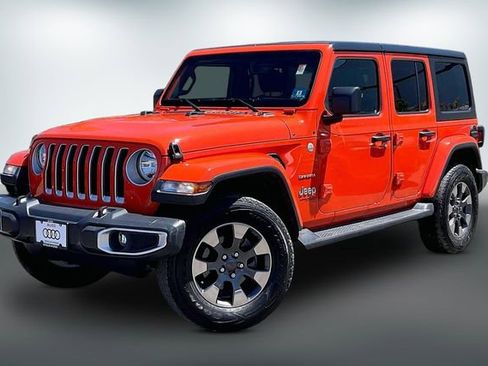 Used 2018 Jeep Wrangler Unlimited Sahara AWD/4WD image 2