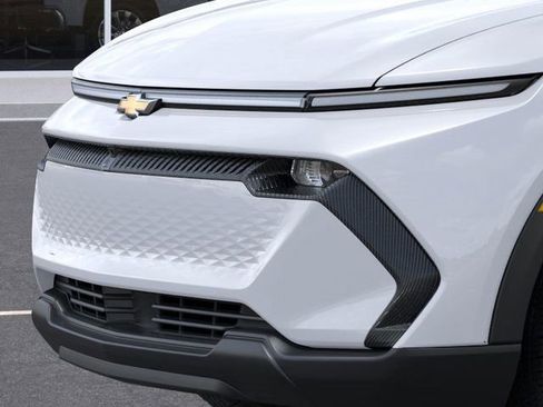 New 2026 Chevrolet Equinox EV LT image 13