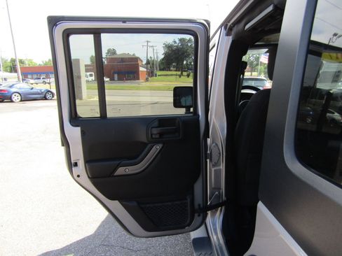 Used 2017 Jeep Wrangler Unlimited Sport w/ Quick Order Package 24S image 33