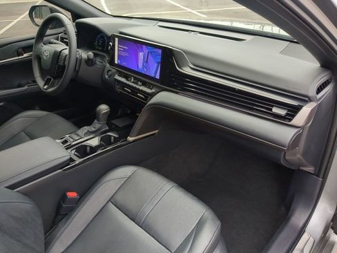 Used 2025 Toyota Camry XSE image 21