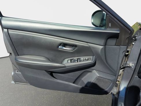 Certified 2024 Nissan Sentra SV FWD image 24