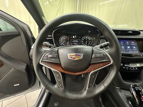Certified 2025 Cadillac XT5 Sportv AWD/4WD image 27