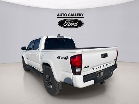 Used 2023 Toyota Tacoma SR5 w/ Technology Package AWD/4WD image 7