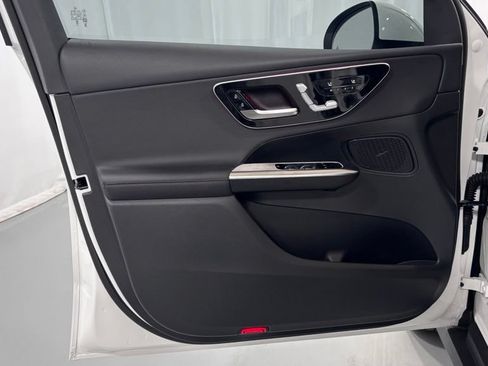 Certified 2025 Mercedes-Benz GLC 300 4MATIC image 16