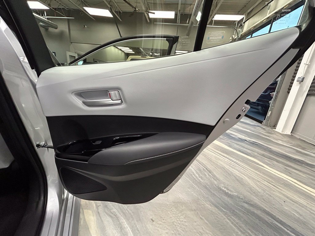 Used 2024 Toyota Corolla XSE FWD image 39