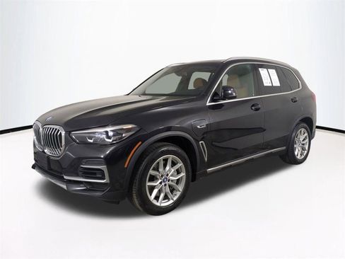 Used 2023 BMW X5 xDrive45e w/ Climate Comfort Package image 9