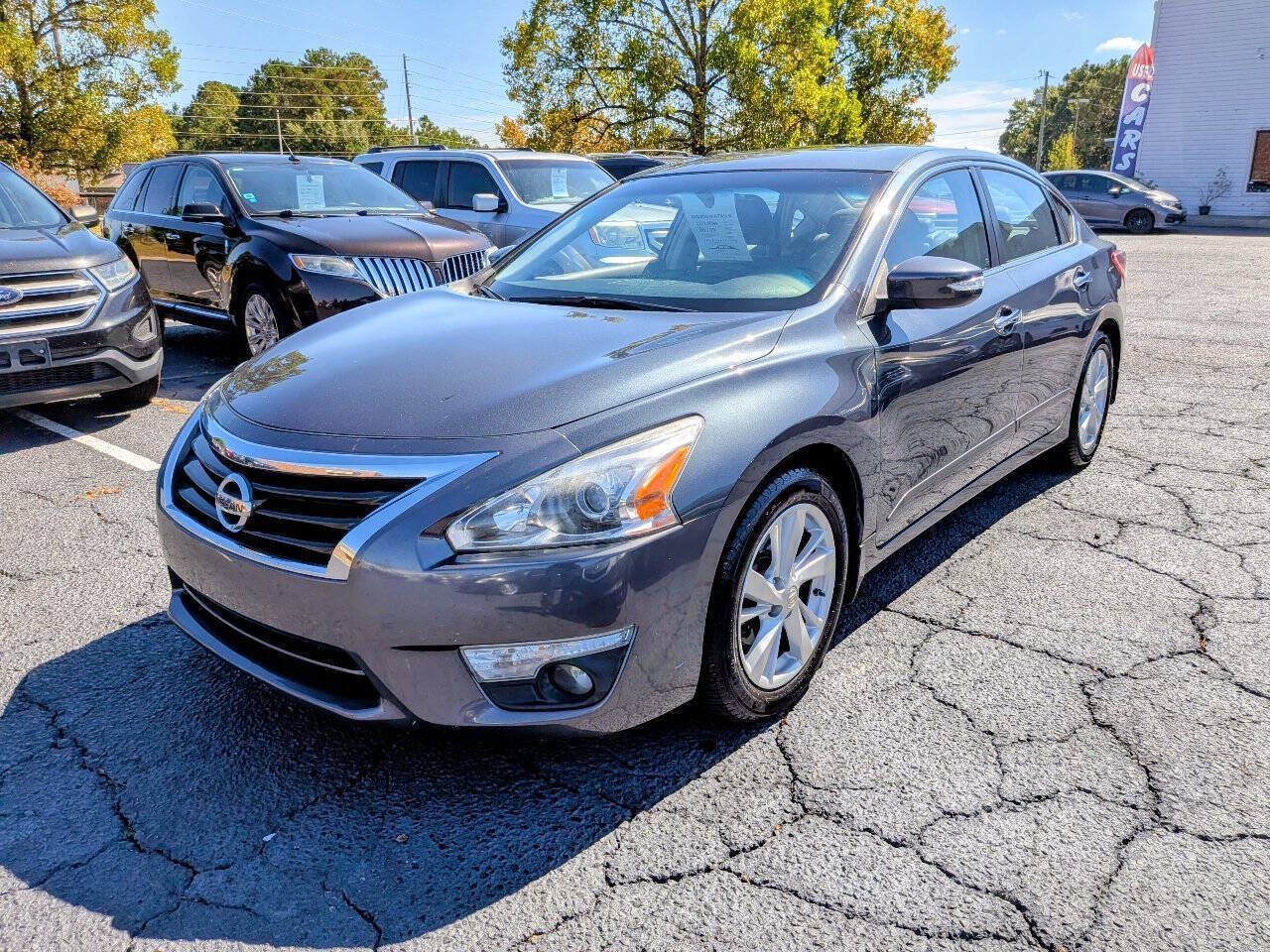 Used 2013 Nissan Altima 2.5 SL w/ Technology Pkg FWD image 4