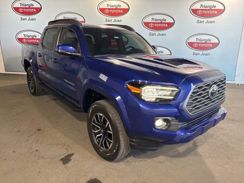 Used 2023 Toyota Tacoma TRD Sport image 3