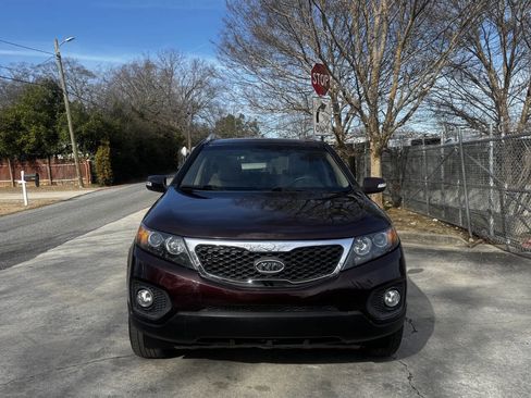 Used 2011 Kia Sorento EX w/ Premium Pkg image 2