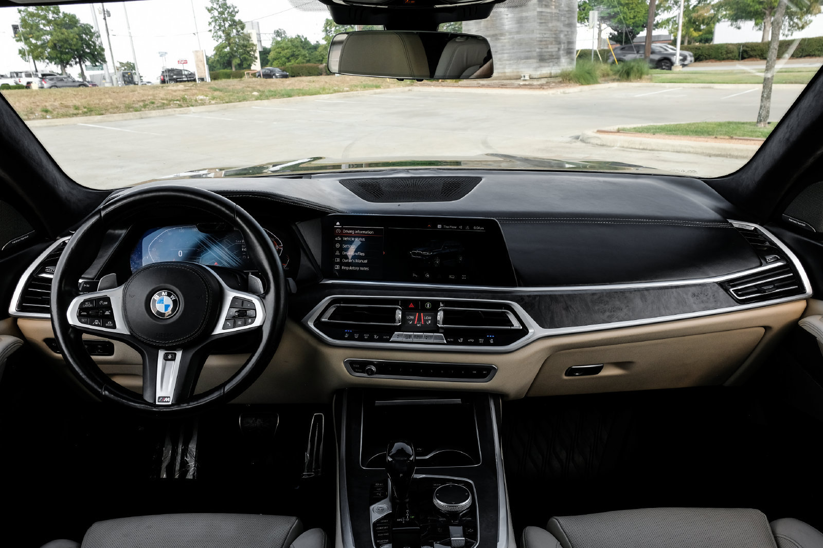 Used 2021 BMW X7 xDrive40i w/ M Sport Package AWD/4WD image 15