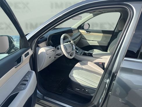 Used 2024 Hyundai Palisade Limited image 9