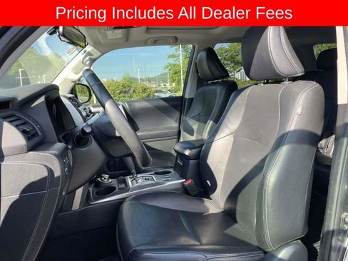 Used 2018 Toyota 4Runner Limited AWD/4WD image 21