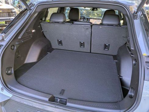 New 2026 Chevrolet Equinox EV LT image 25