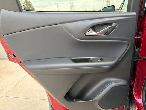 Used 2025 Chevrolet Blazer LT image 22