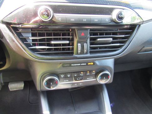 Used 2025 Ford Escape ST-Line FWD image 27