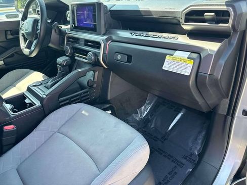 Used 2024 Toyota Tacoma SR5 RWD image 17