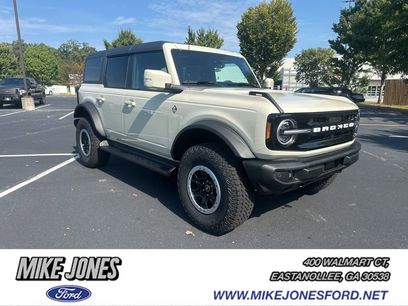 New 2025 Ford Bronco Outer Banks