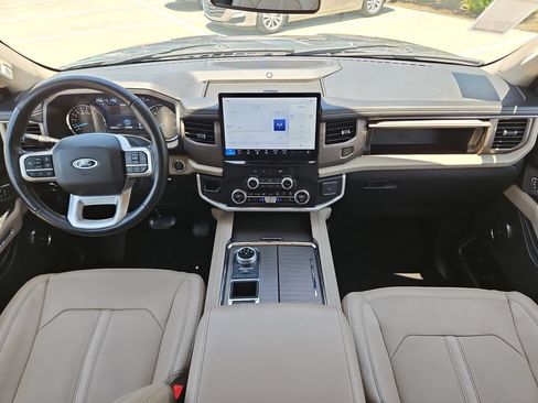 Used 2024 Ford Expedition Max Limited RWD image 13