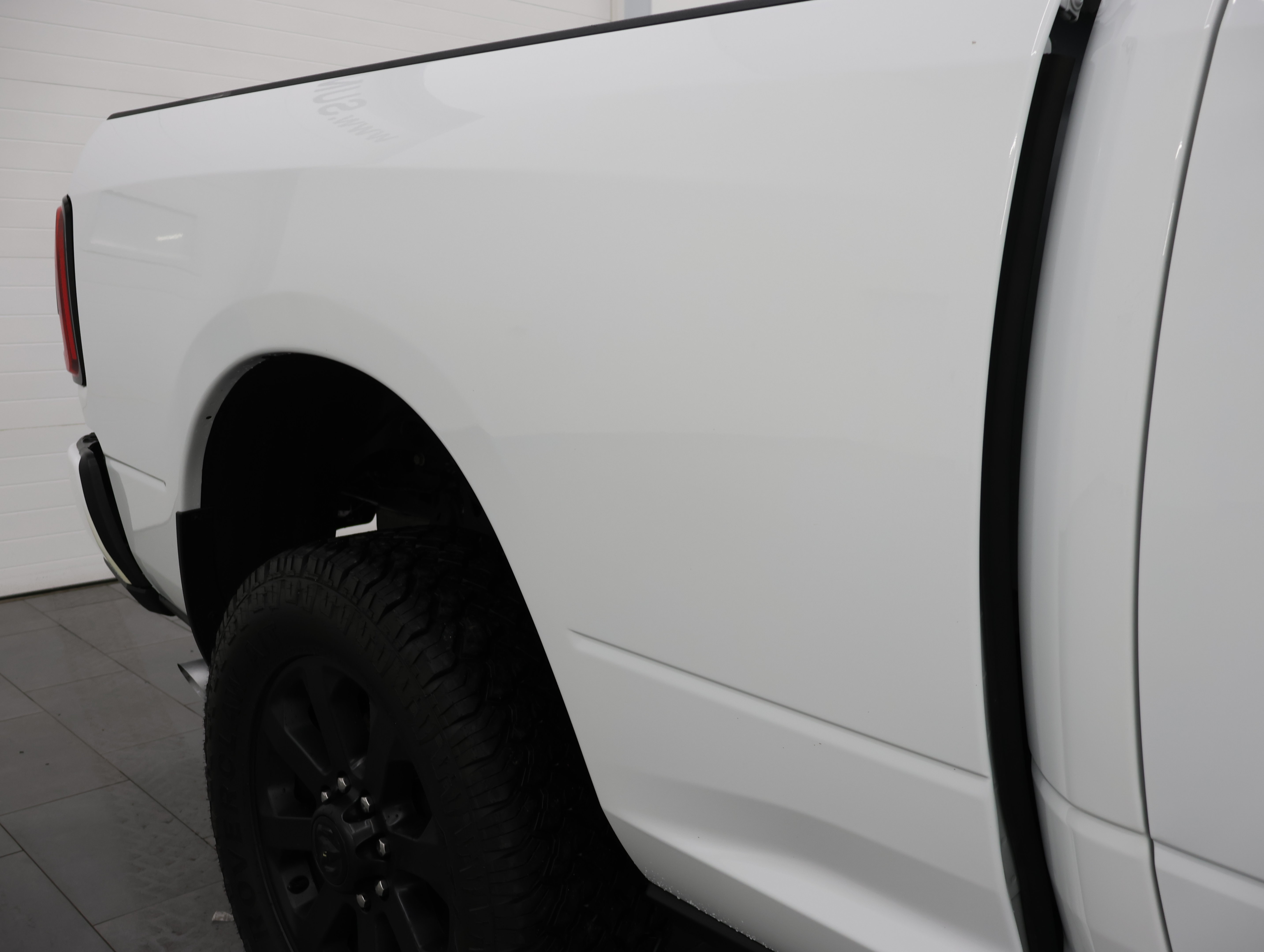 Used 2023 RAM 2500 Big Horn w/ Level 2 Equipment Group AWD/4WD image 31
