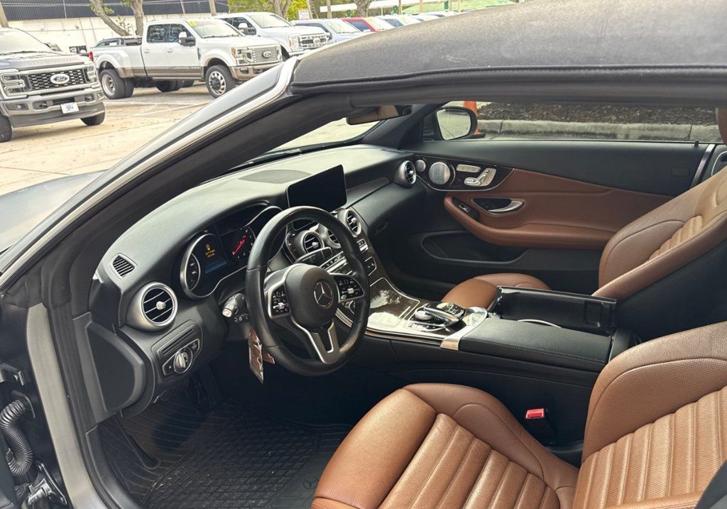 Used 2019 Mercedes-Benz C 300 4MATIC Cabriolet image 2