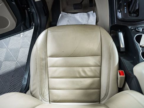 Used 2015 Ford Escape Titanium image 30