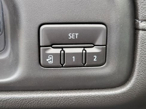 Used 2020 GMC Sierra 3500 Denali w/ Denali Ultimate Package image 22