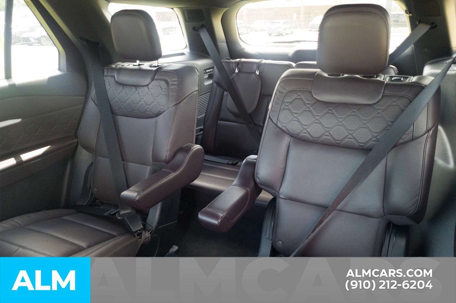 Used 2026 Ford Explorer Platinum w/ LUX Leather Package AWD/4WD image 17