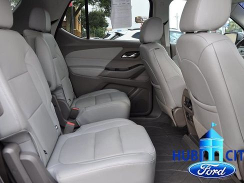 Used 2020 Chevrolet Traverse Premier image 14