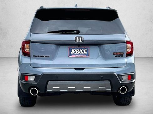 Used 2022 Honda Passport TrailSport image 4