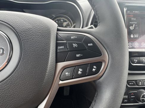 Certified 2022 Jeep Cherokee Limited image 16