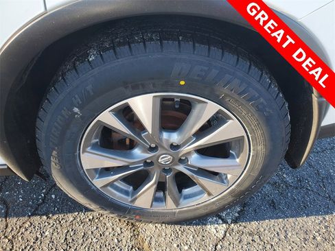 Used 2018 Nissan Murano S image 26