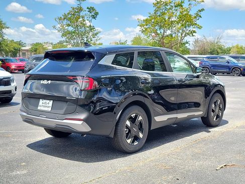 New 2026 Kia Sportage LX w/ LX Convenience Package FWD image 4