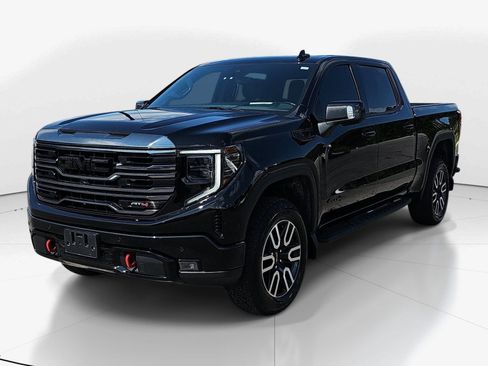 Used 2023 GMC Sierra 1500 AT4 w/ Technology Package AWD/4WD image 8