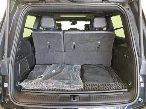 Used 2025 Jeep Wagoneer Base w/ Premium Group I image 25