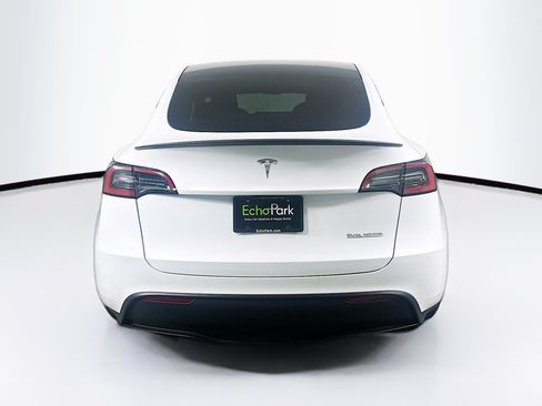 Used 2023 Tesla Model Y Performance AWD/4WD image 7