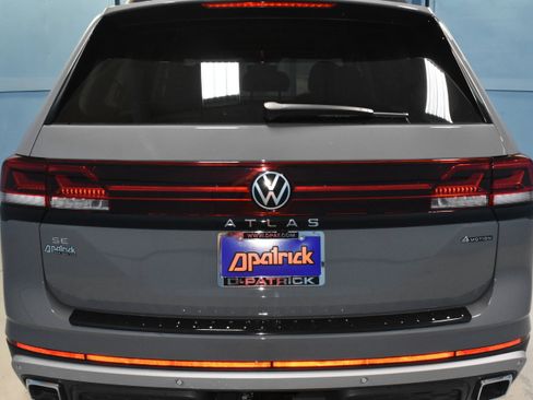 New 2026 Volkswagen Atlas Peak Edition AWD/4WD image 23