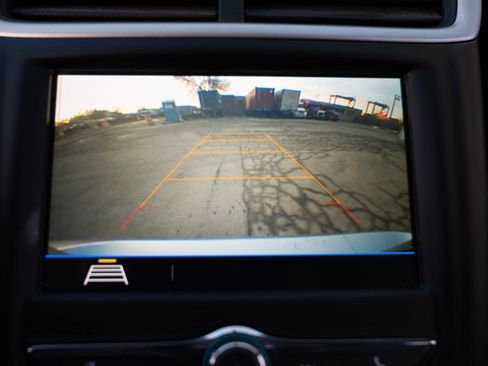 Used 2018 Chevrolet Sonic LT FWD image 37