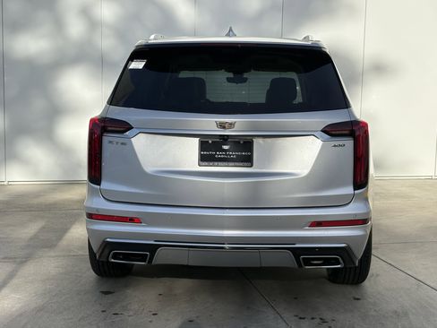 Used 2020 Cadillac XT6 Premium Luxury image 8