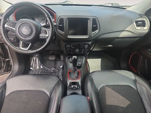 Used 2019 Jeep Compass Trailhawk AWD/4WD image 10