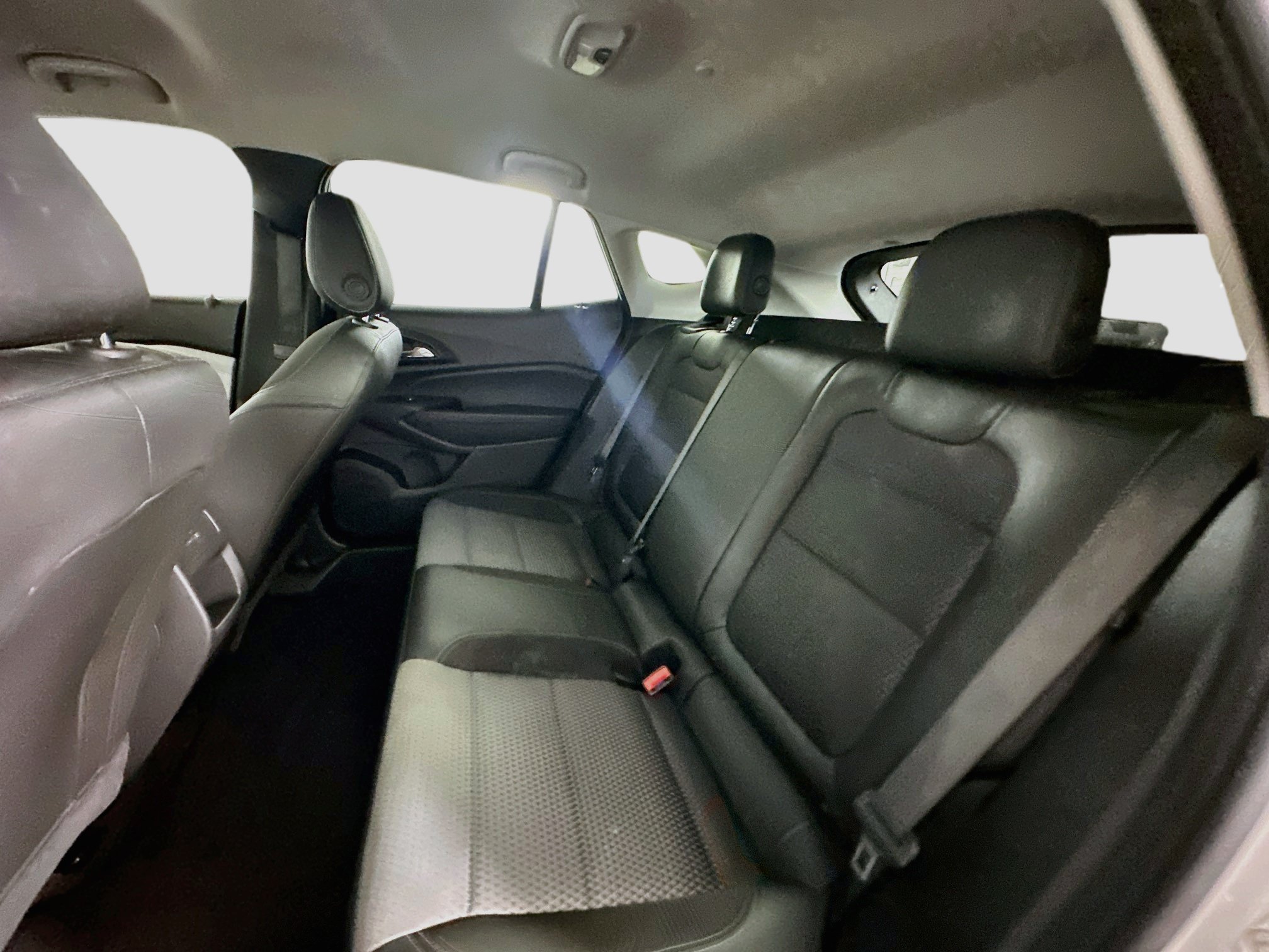 Used 2025 Chevrolet Trax LT FWD image 26