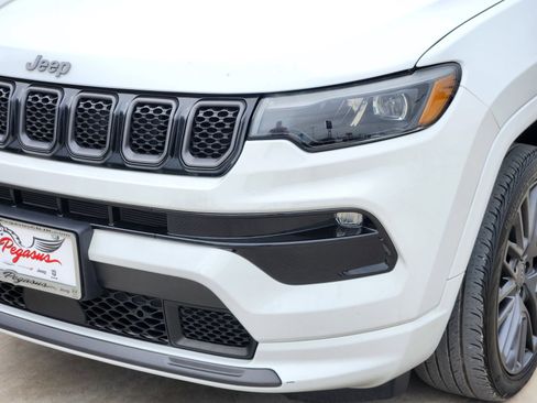 Used 2024 Jeep Compass Limited w/ High Altitude Package AWD/4WD image 9