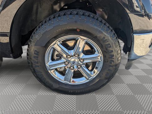 Used 2025 Ford F150 XLT w/ Equipment Group 301A Standard AWD/4WD image 9