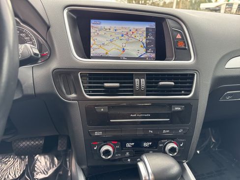 Used 2017 Audi Q5 2.0T Premium Plus w/ Technology Package image 25