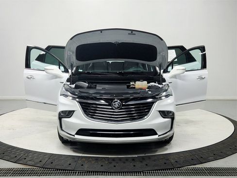 Used 2024 Buick Enclave Premium image 10